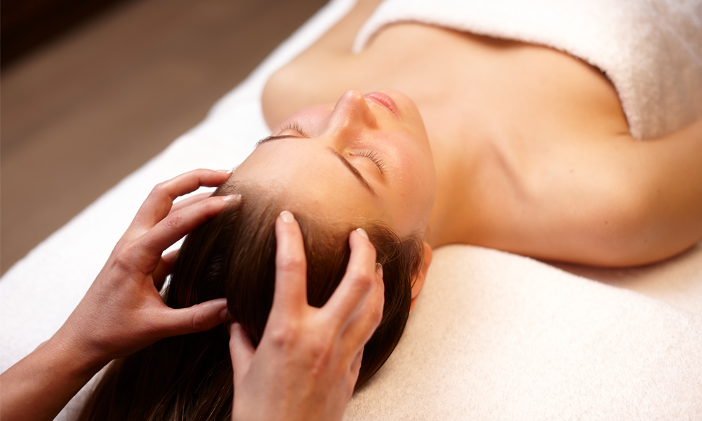 women having a scalp massage 