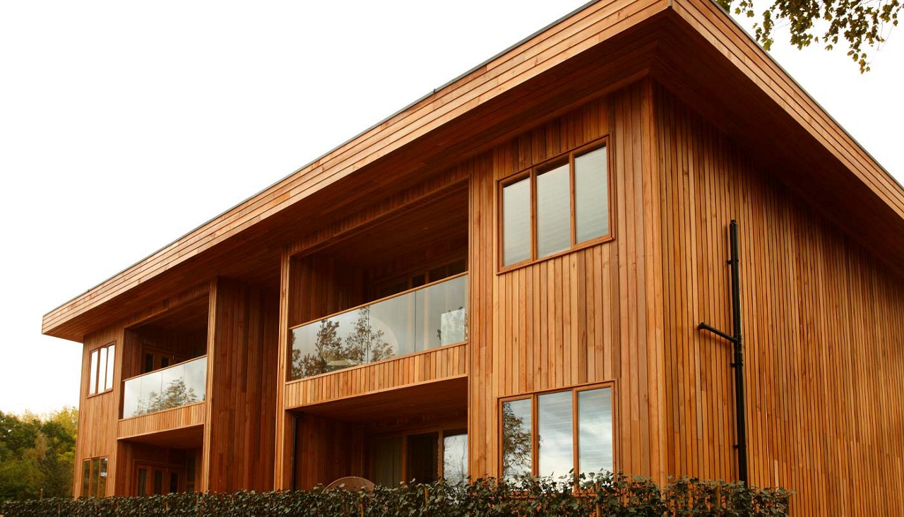 Exterior of the Spa Suites building.